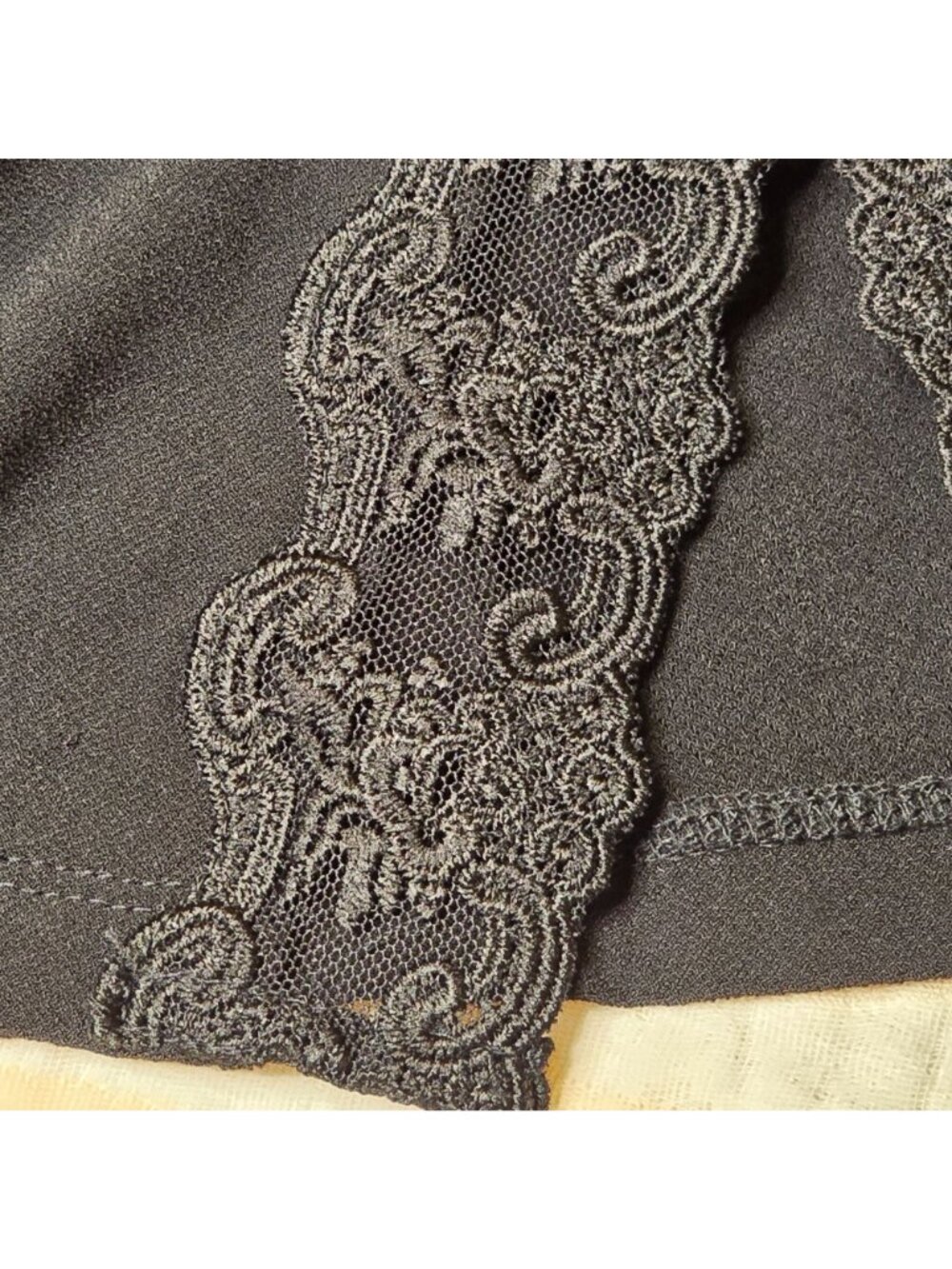 Susan Graver Black Liquid Knit Top 1XL V-Neck Bell Sleeve Lace - Picture 5 of 8